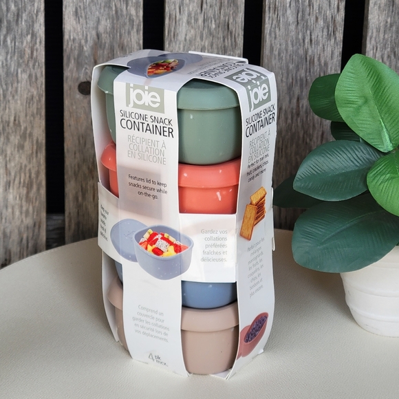 Joie Silicone Rectangular Snack Containers Set of 4 - Picture 2 of 7